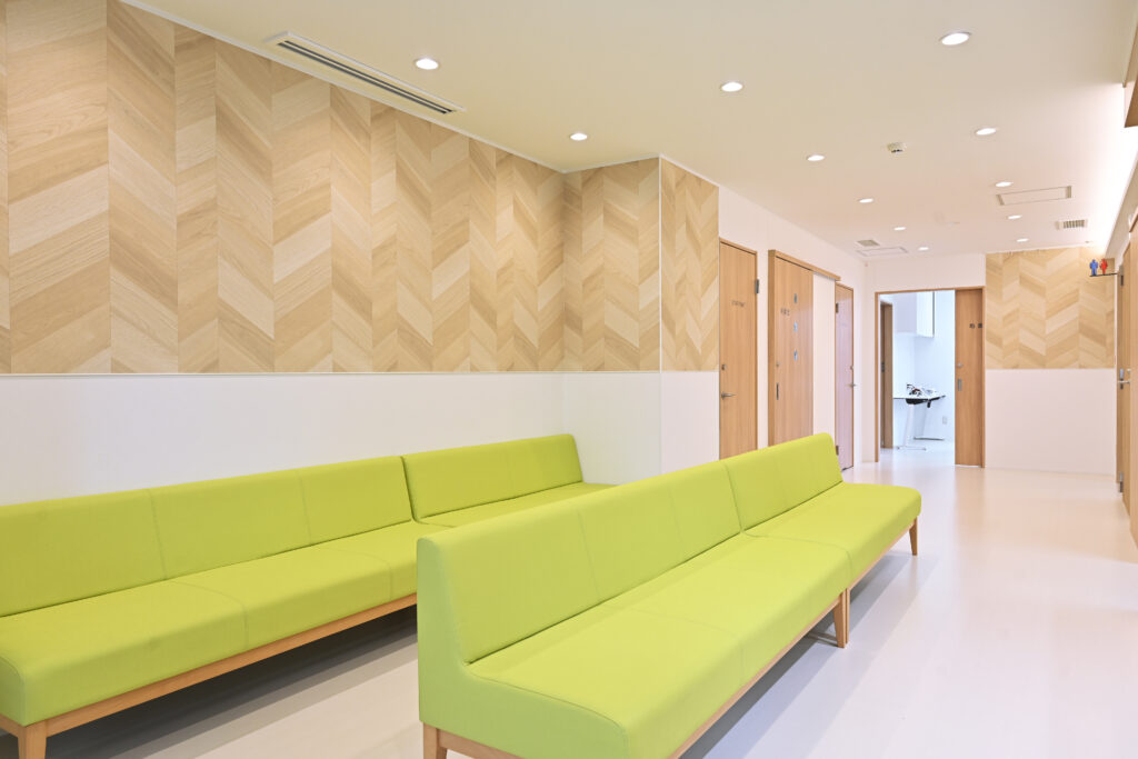 医院内観入口から